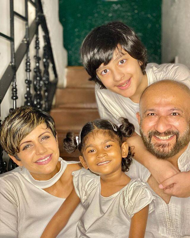 Mandira Bedi with late husband and kids