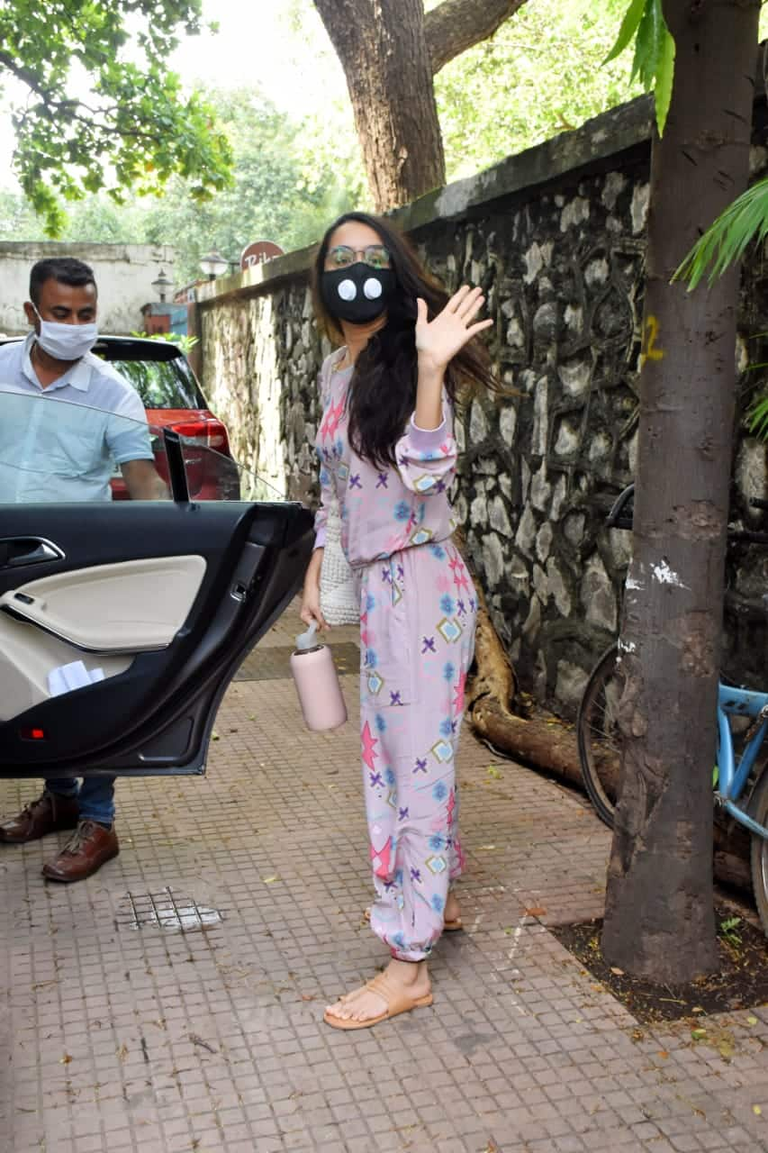 Shraddha waves at paps