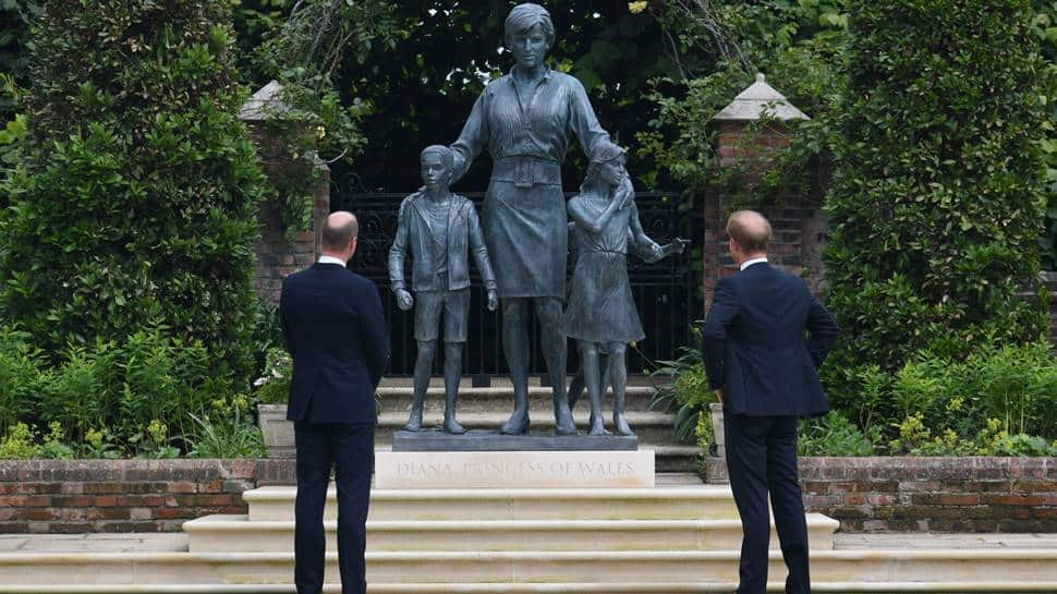 UK&#039;s Prince William and Harry put aside feud to unveil Princess Diana&#039;s statue 