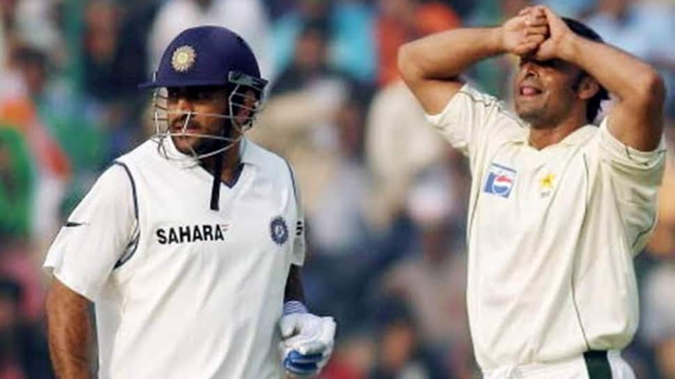 Throwback: When MS Dhoni copped a deliberate ‘beamer’ from Pakistan’s Shoaib Akhtar, watch video