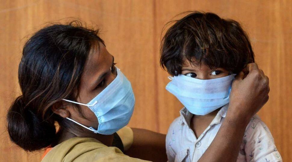 Gujarat: HC turn downs govt's proposal to reduce mask violation fine