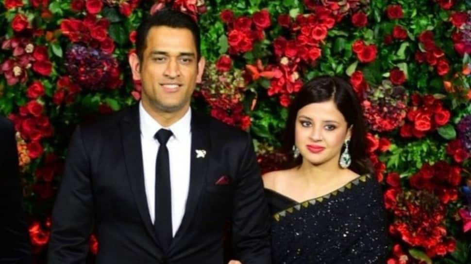 MS Dhoni-Sakshi anniversary: CSK, fans wish the star couple on completing 11 years of marriage