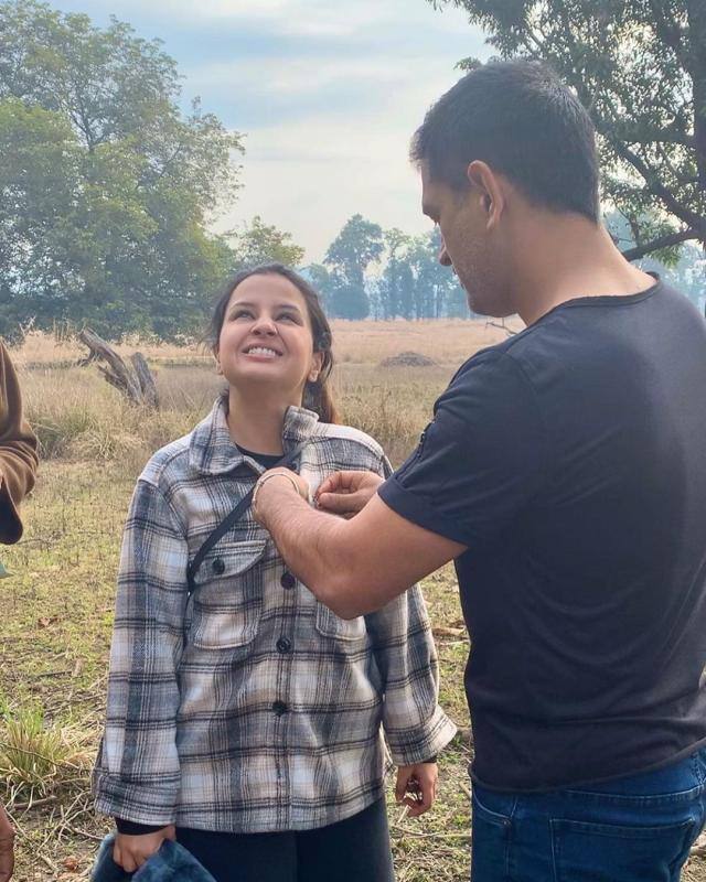 MS Dhoni with his wife Sakshi