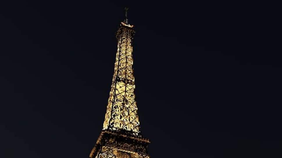 French builder recreates Eiffel Tower