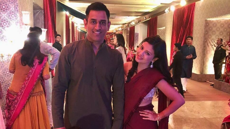 MS Dhoni presents THIS awesome gift to wife Sakshi on 11th marriage anniversary, see pic