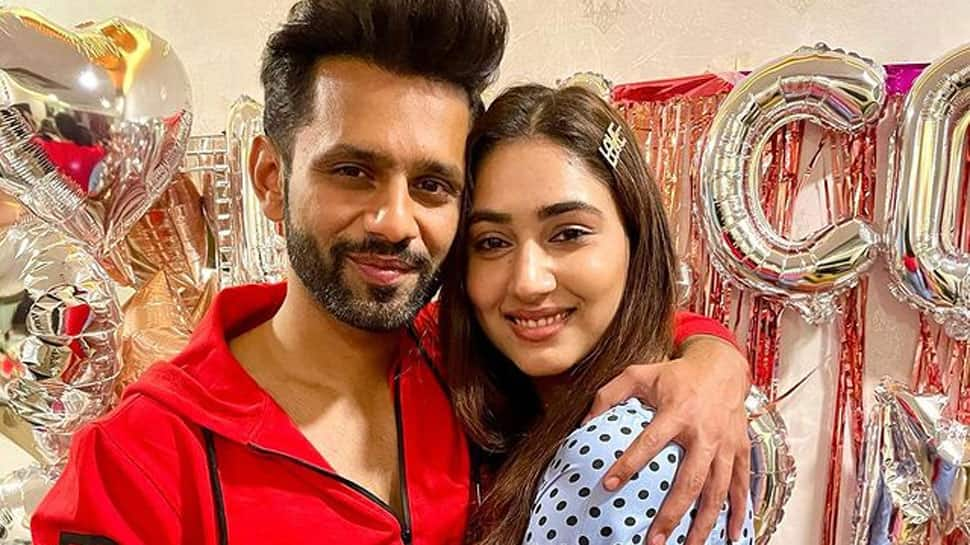 Trending: Bigg Boss 14 fame Rahul Vaidya and girlfriend Disha Parmar&#039;s marriage date fixed, wedding invite goes viral!