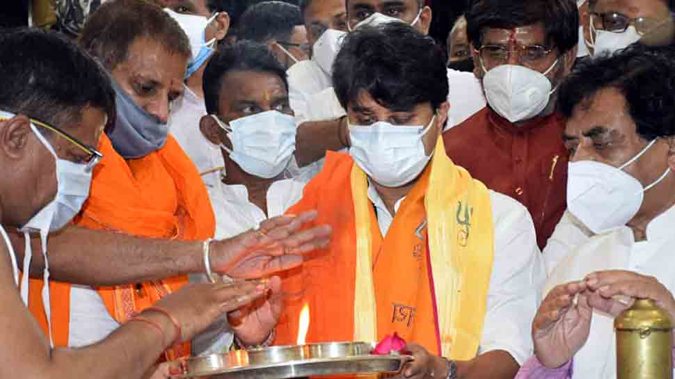 Union Cabinet reshuffle: Jyotiraditya Scindia offers prayers at Ujjain temple ahead of Delhi visit