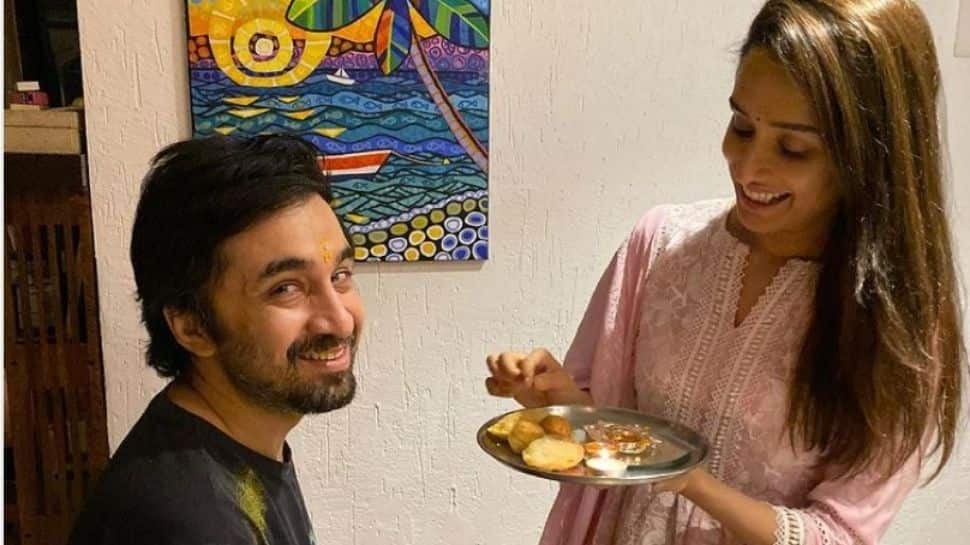 Shraddha Kapoor pens heartwarming note for brother Siddhanth on his birthday, says ‘you make my life beautiful and bright’!