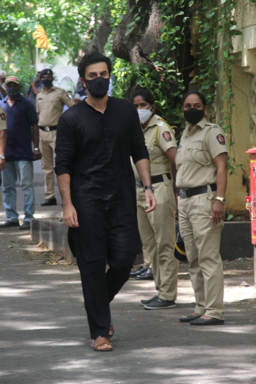 Ranbir Kapoor arrives at Dilip Kumar's residence Ranbir Kapoor arrives at Dilip Kumar's residence