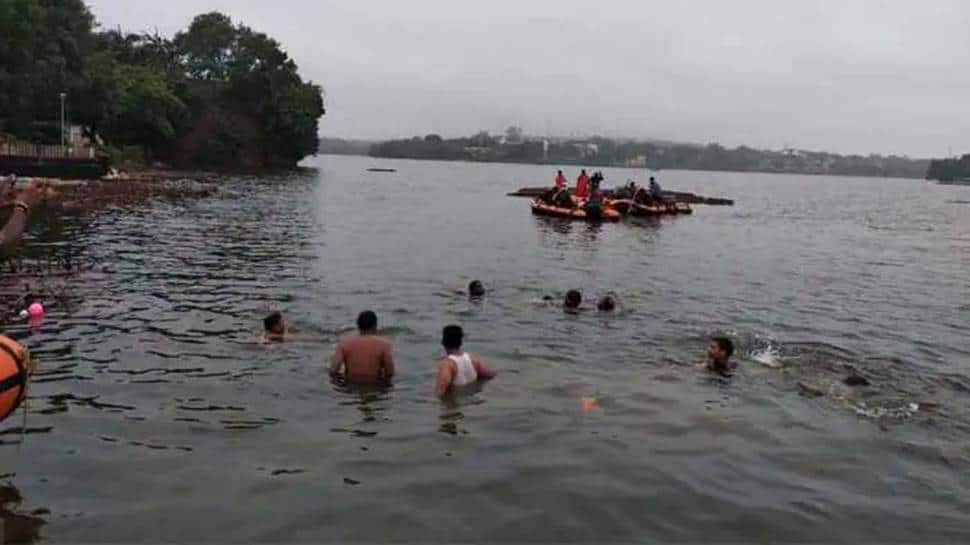12 members of family drown in Ayodhya's Saryu river, rescue operation on