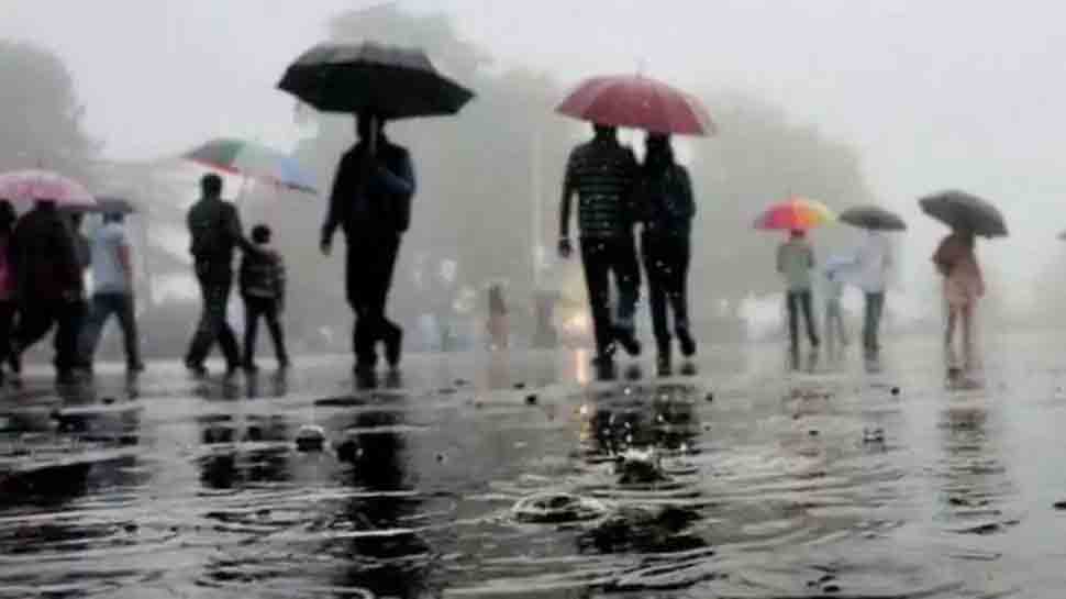 Karnataka witnesses heavy downpour, Orange alert issued in 7 districts 