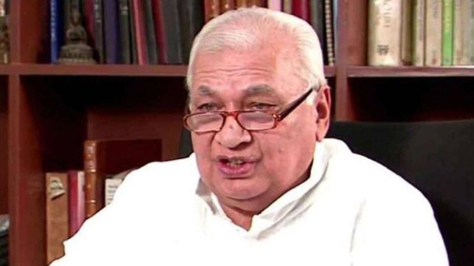Kerala governor observes day-long fast against dowry, Cong, BJP criticise state govt