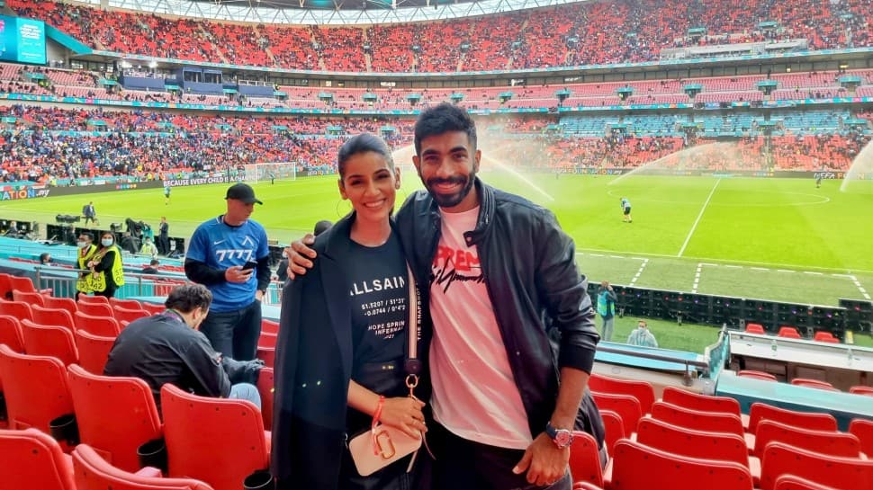 Indian paceman Jasprit Bumrah and wife Sanjana Ganesan at the UEFA Euro 2020 semifinal between Spain and Italy at the Wembley in London. (Source: Twitter)