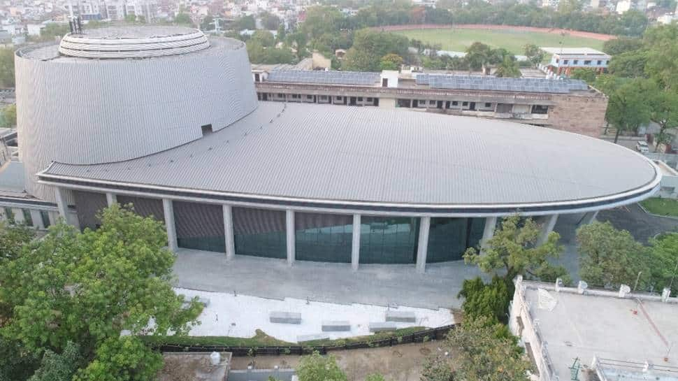 PM Narendra Modi inaugurates &#039;Rudraksh&#039; convention centre in UP&#039;s Varanasi, shares aerial shot of building