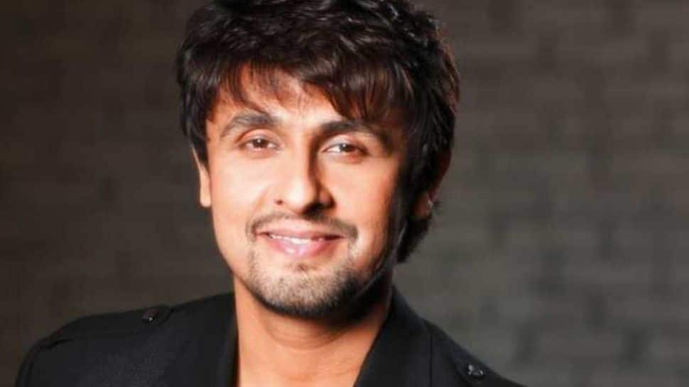 Sonu Nigam urges reality show judges to give &#039;honest feedback&#039; instead of &#039;always praising&#039;