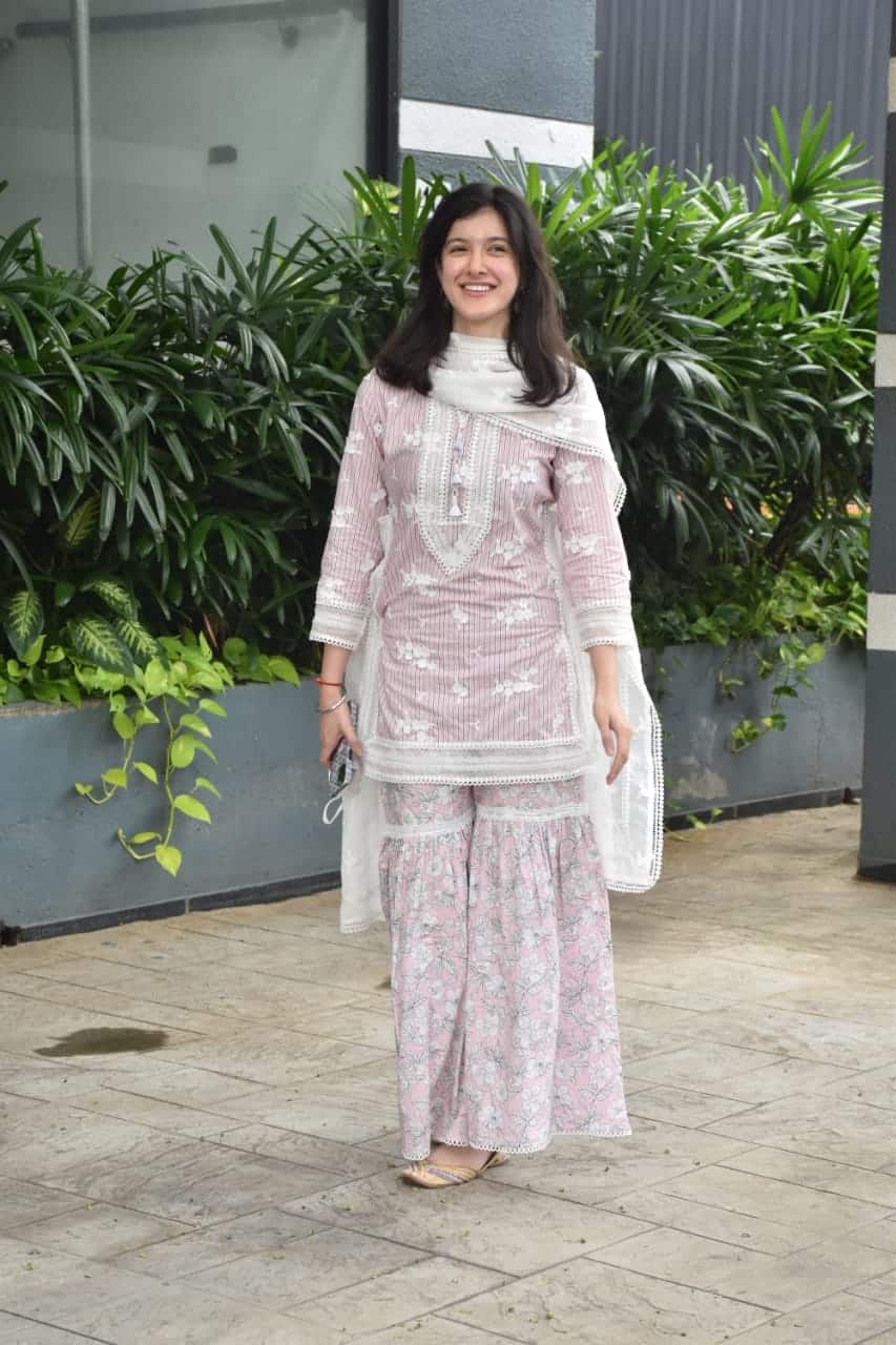 She's the daughter of actor Sanjay Kapoor 