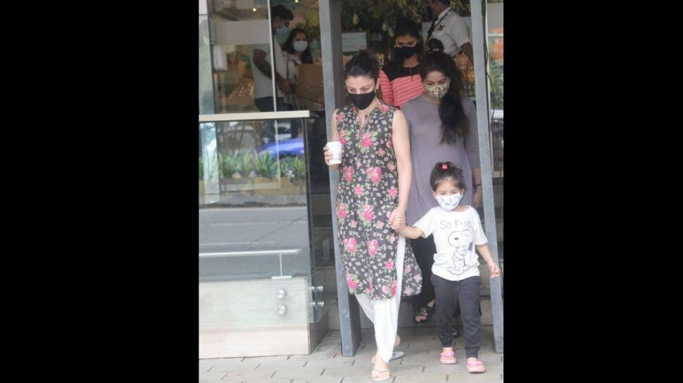 Soha spotted with daughter Inaaya 