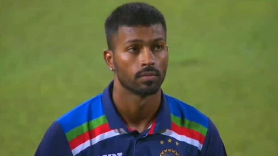 IND vs SL 1st T20I: India all-rounder Hardik Pandya sings Sri Lanka national anthem, video goes viral – WATCH