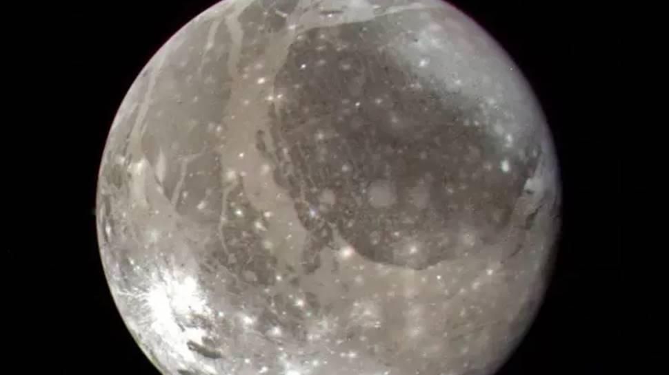 Hubble finds evidence of water vapour at Jupiter’s moon Ganymede for first time Hubble finds evidence of water vapour at Jupiter’s moon Ganymede for first time
