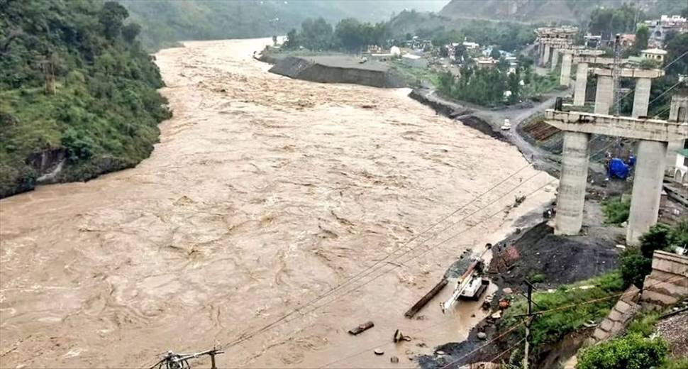 Cloud bursts causes severe loss of property