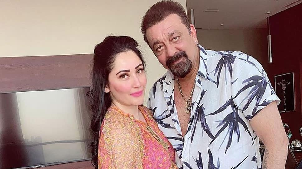On Sanjay Dutt's birthday, wife Maanayata Dutt wishes hubby with 'love, health and success'!