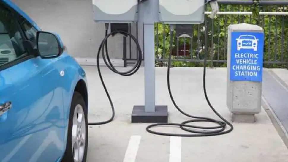 Good news for EV owners! Delhi, Mumbai and other metros to get new charging stations 