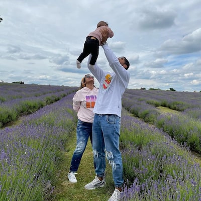 Umesh Yadav with family