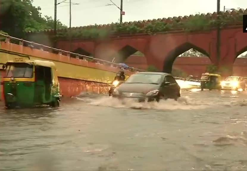 Waterlogging in Yamuna Bazar area