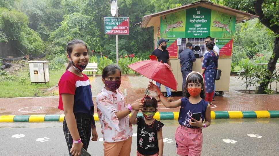 Delhi Zoo opens for tourists