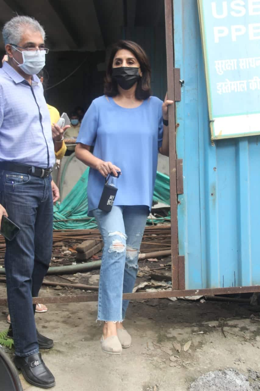 Neetu Kapoor spotted at the construction site of Krishna Raj Bungalow