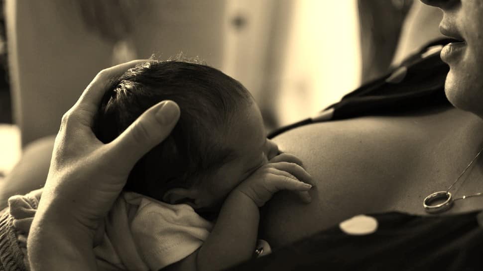 Don’t avoid breast-feeding for fear of COVID-19 transmission: Experts