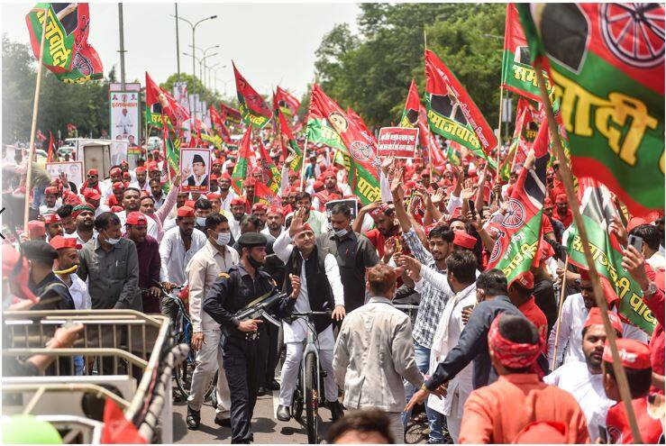 SP's cycle yatra