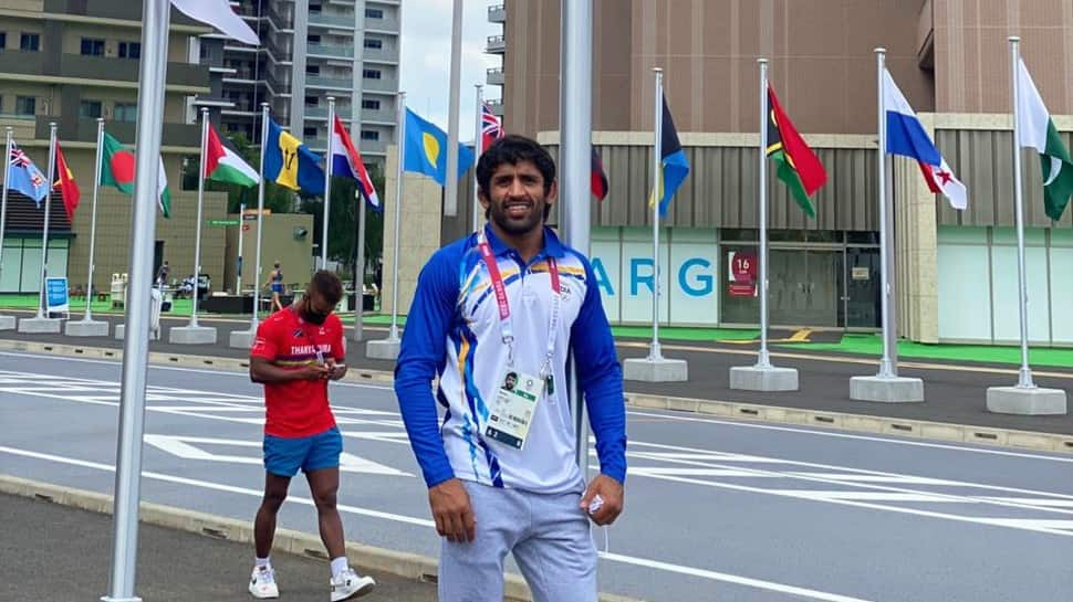 Bajrang Punia poses at the Tokyo Olympics Athletes Village ahead of his wrestling event. (Source: Twitter)