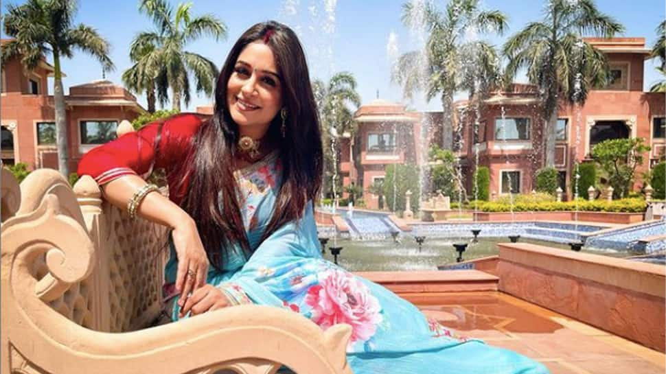 Sasural Simar Ka actress Dipika Kakar turns 35 - Check out her best DESI looks!