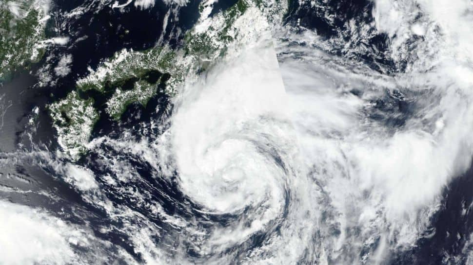 Tropical storm Mirinae to make landfall in Japan's eastern coast today Tropical storm Mirinae to make landfall in Japan's eastern coast today
