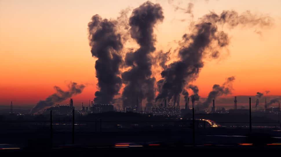Air pollution associated with higher risk of dementia