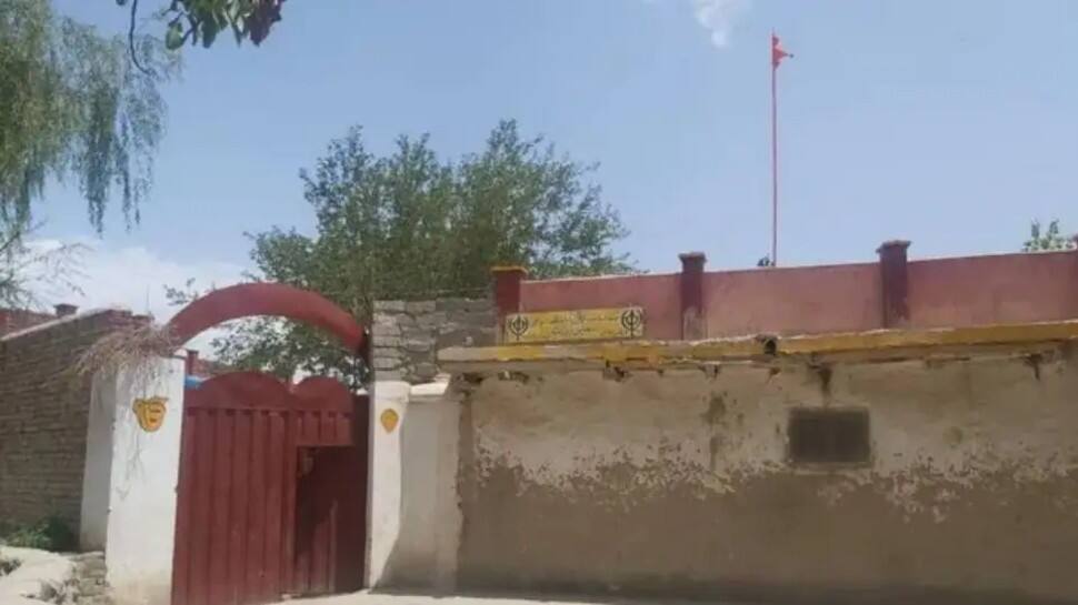 Truth behind removing and re-installing Nishan Sahib in Afghanistan’s Gurdwara Thala Sahib