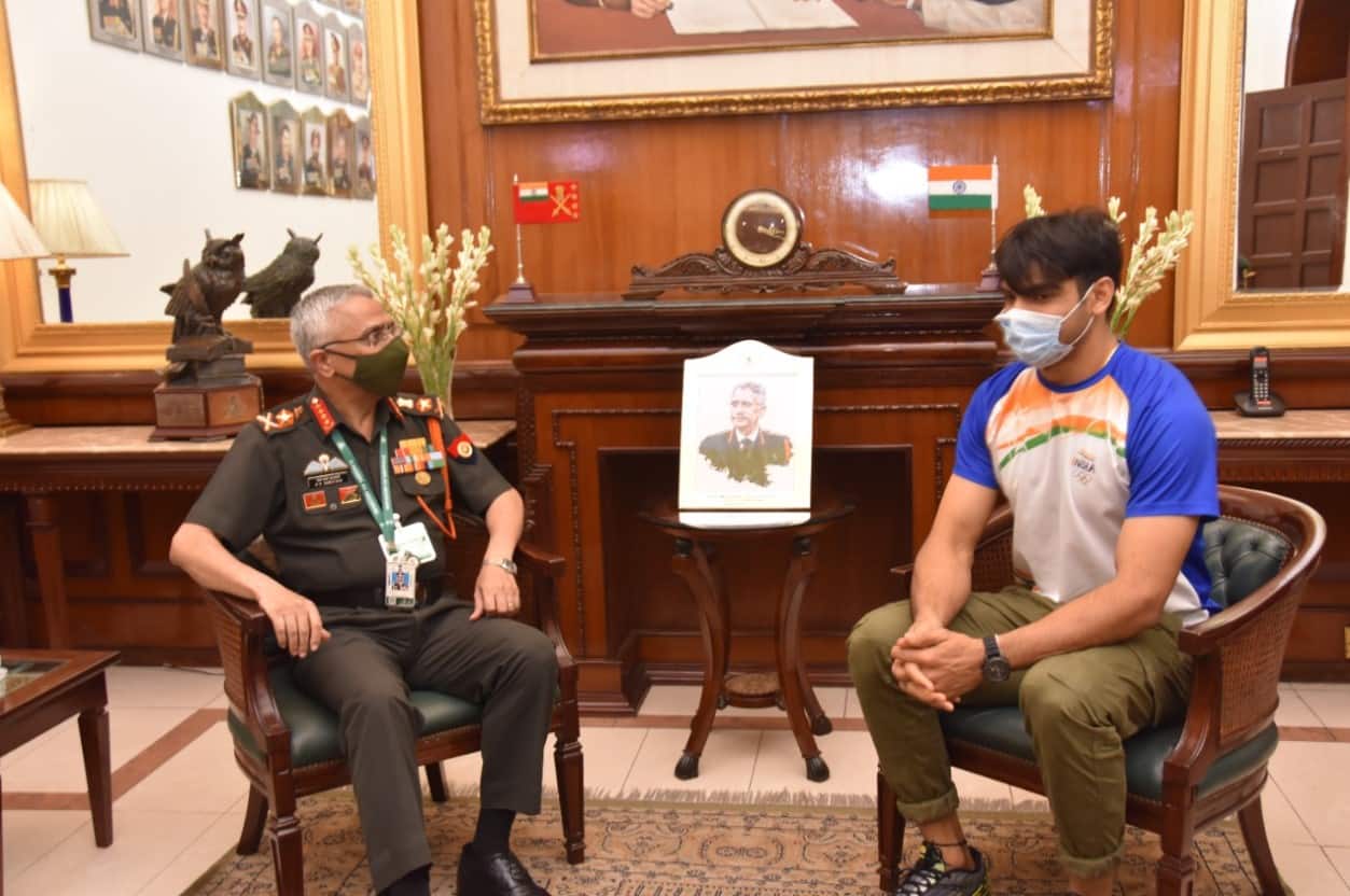 Army Chief General MM Naravane interacted with Neeraj Chopra