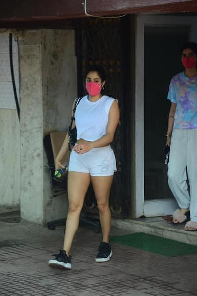 Janhvi and Khushi Kapoor clicked post a pilates class