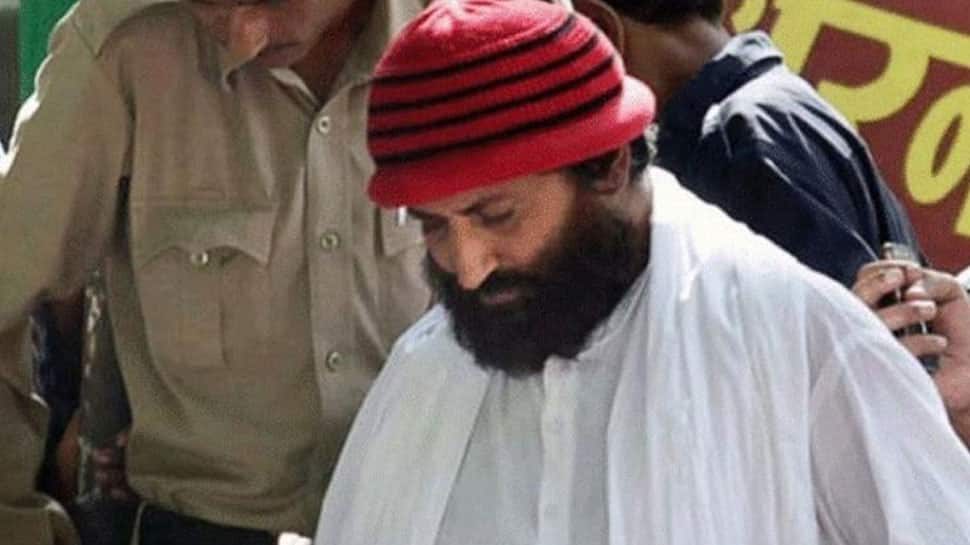 SC stays Gujarat HC order granting two-week furlough to godman Asaram&#039;s son Narayan Sai