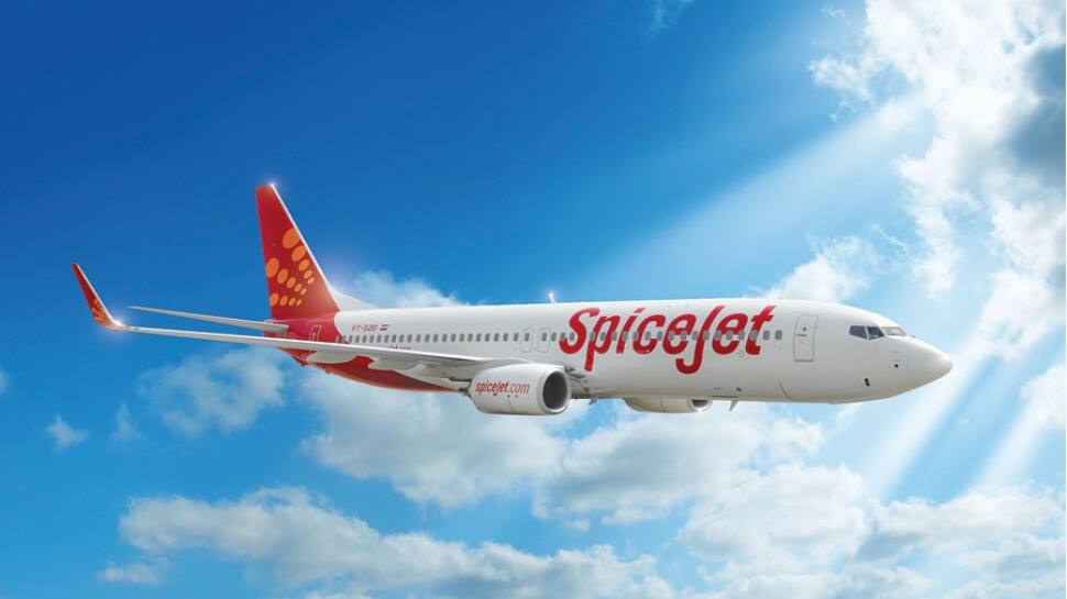 Now SpiceJet passengers can book cabs during flight