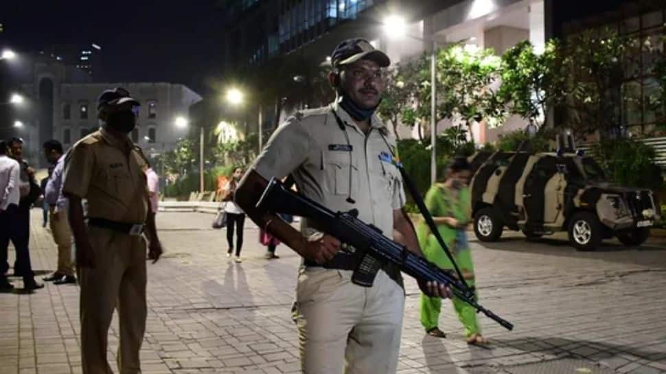 Mumbai Police Tightens Security Puts All Stations On High Alert Ahead Of Independence Day 7989