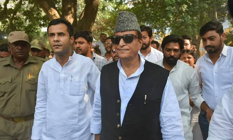 Fraud case: Charge sheet filed against SP leader Azam Khan, wife, son Abdullah in Rampur