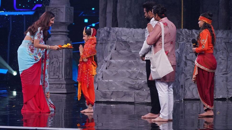 Trending: Shilpa Shetty back on Super Dancer Chapter 4, performs Kanjak puja for contestant