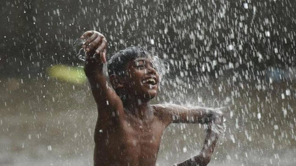 IMD predicts heavy rainfall over Gujarat, Maharashtra