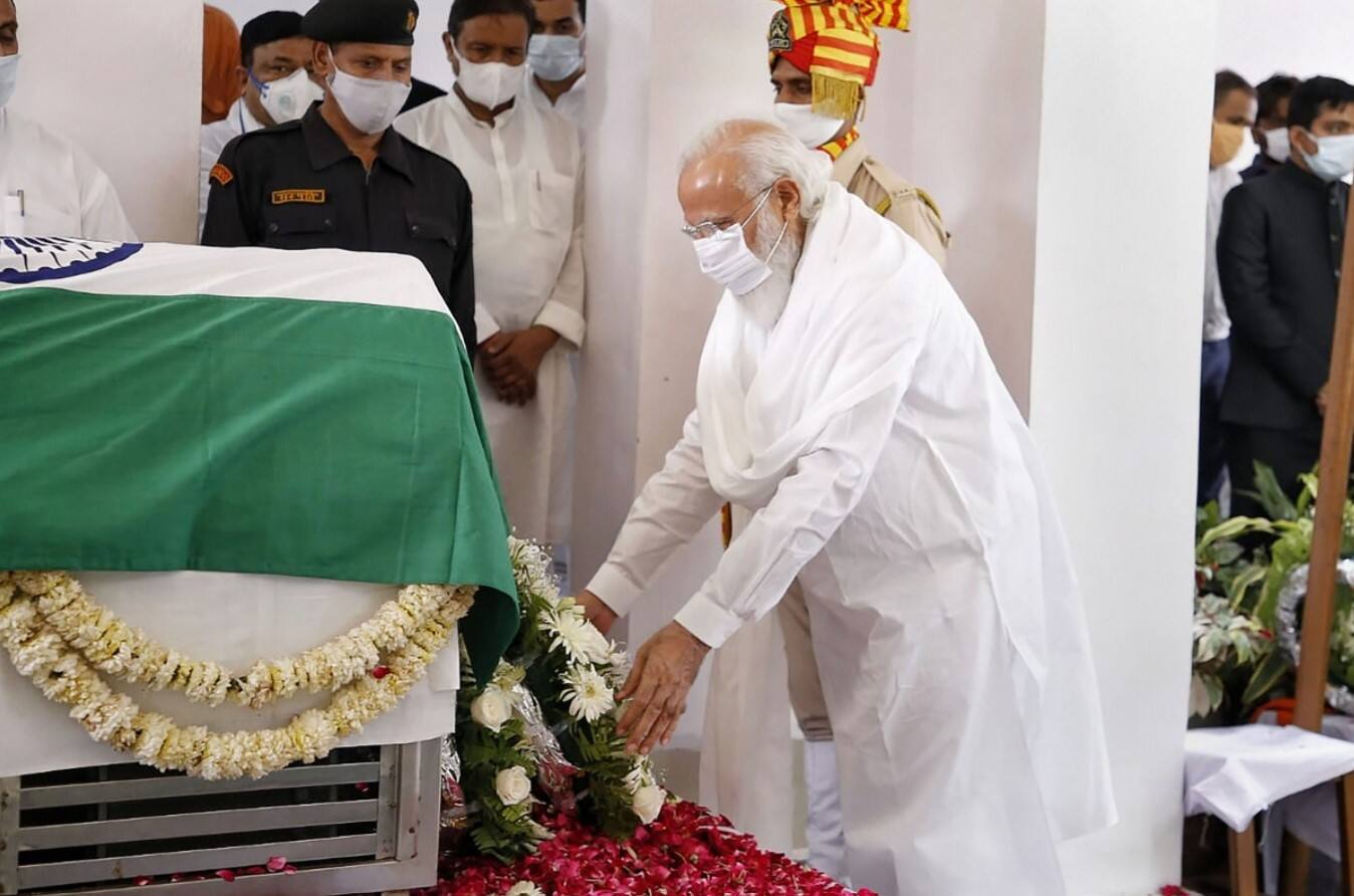 PM Narendra Modi pays his last respects to Kalyan Singh