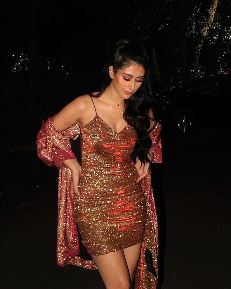 Warina Hussain stuns in a shimmery short dress