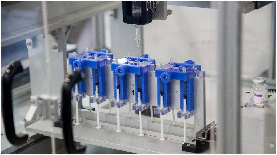 Thailand develops robotic system &#039;Auto Vacc&#039; to draw out COVID-19 vaccine doses efficiently