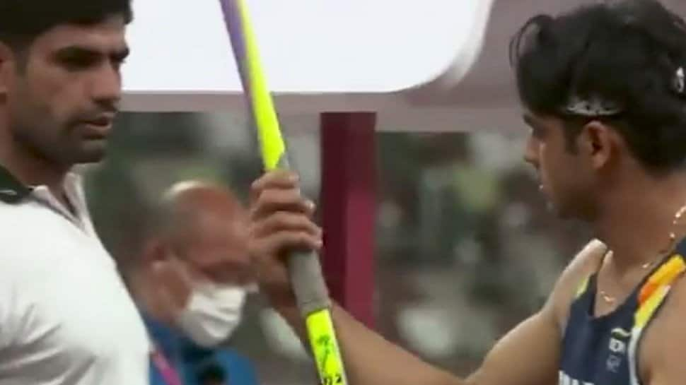 WATCH: Viral video of Neeraj Chopra taking his javelin from Pakistan&#039;s Arshad Nadeem at Tokyo Olympic finals