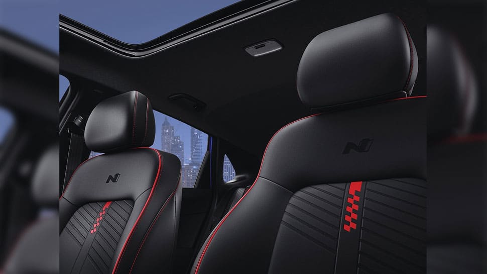 Hyundai i20 N Line cabin leather seats